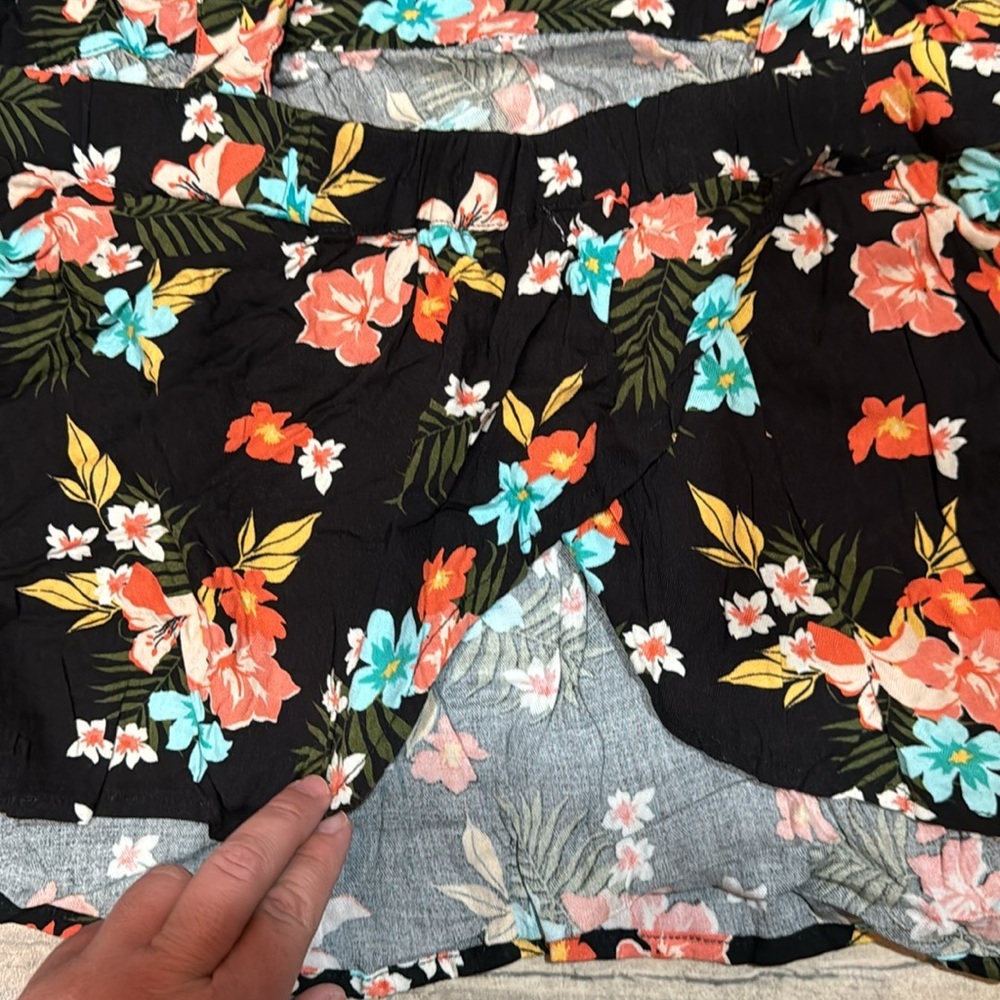 Crop top - Picture 3 of 5